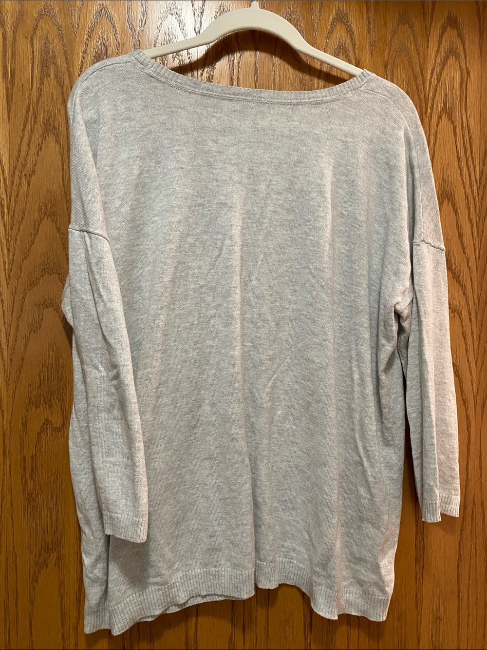 J. Jill Light Gray Knit Crewneck Sweater with hummingbird detail Size L - Picture 4 of 6
